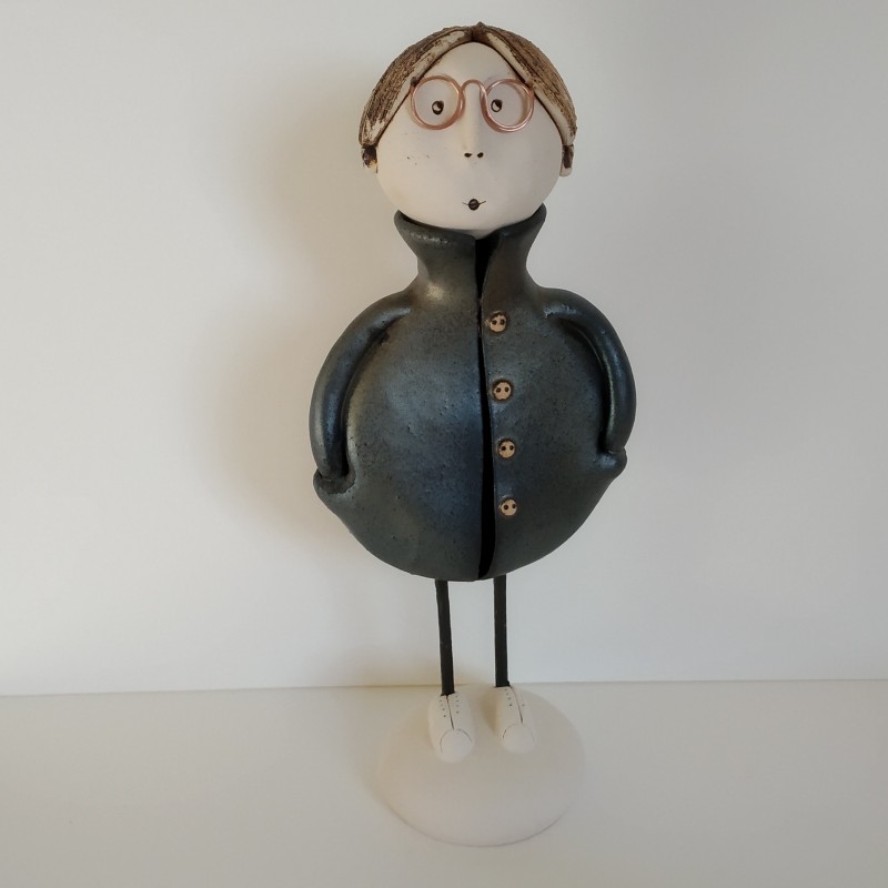 Jeune élégant en blouson